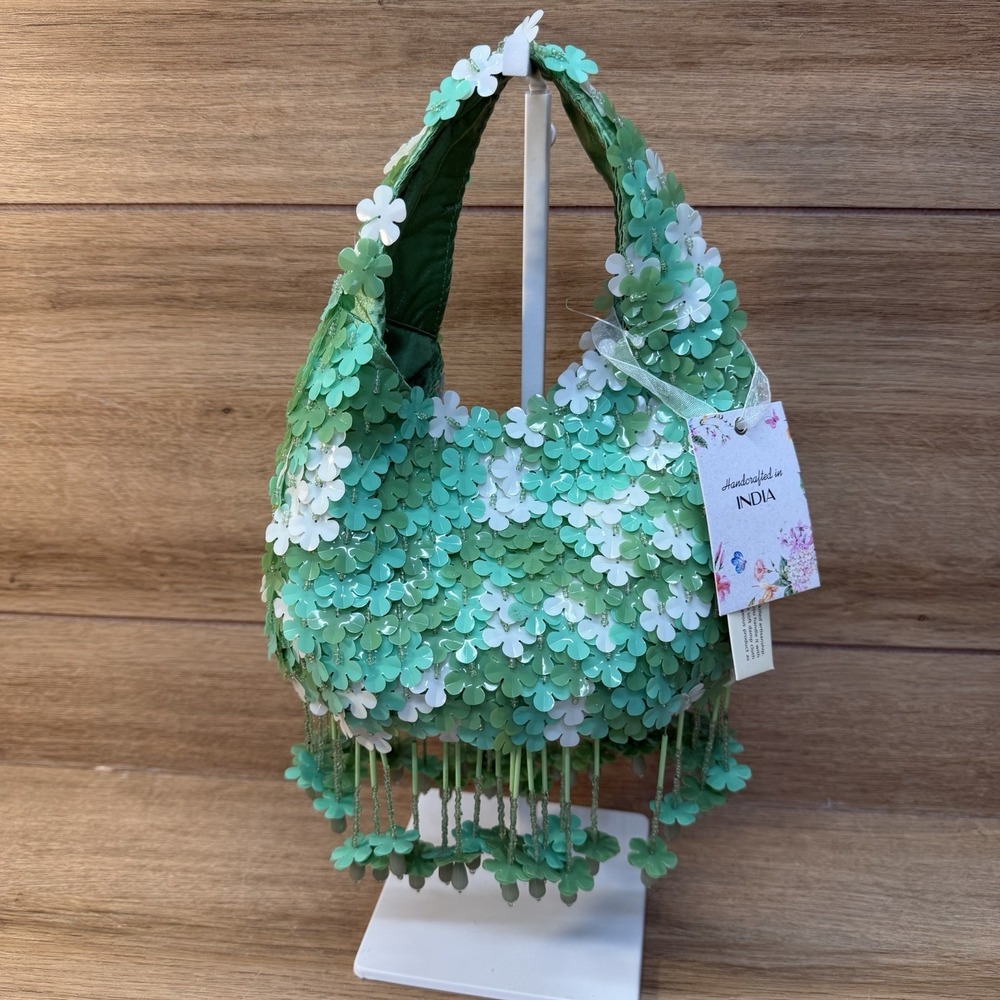 Viral Beaded Bag Made in India Green White Floral Hanging Flower Fringe NWT